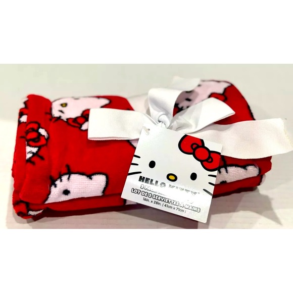 HELLO KITTY 2 Pack Red Printed Bath Hand Towels SANRIO - NWT - Picture 2 of 4